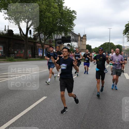 29.06.2025 - hella hamburg halbmarathon Yannick Fuchs http://msf.ph/oto/8314517 29.06.2025 10:50:43 20KM 1485, 1583, 1955, 2034, 2741, 3413, 3435, 3836, 4940, 5033, 5418, 5492, 6399, 6416, 6835, 7716, 8393, 8542, 8652, 8669, 8825, 9488, 9727, 9820, 9884, 9907, 9934, 10133, 10212, 11083, 11212, 11590, 11612, 12014, 12348, 12440, 12523, 12590, 12712, 13394, 13666, 13750, 13863, 14139, 14369, 14408, 14678, 15097, 15145, 15431, 15695, 15712, 15726, 16113, 16257, 16261, 16470, 16634, 16679, 17617, 18208, 18652, 18719, 18899, 19091, 19184 meine-sportfotos.de