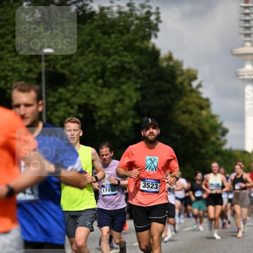29.06.2025 - hella hamburg halbmarathon Dr. Thomas Lammeyer http://msf.ph/oto/8314612 29.06.2025 09:55:03 Kennedybrücke 1136, 1570, 1903, 1912, 1920, 1941, 2972, 3523, 3700, 3947, 4297, 4759, 4843, 4865, 4999, 5275, 5375, 5410, 6593, 7092, 7105, 7363, 7378, 7693, 7962, 8346, 8871, 9114, 9262, 9364, 9371, 9380, 9885, 10193, 10375, 10669, 11417 meine-sportfotos.de