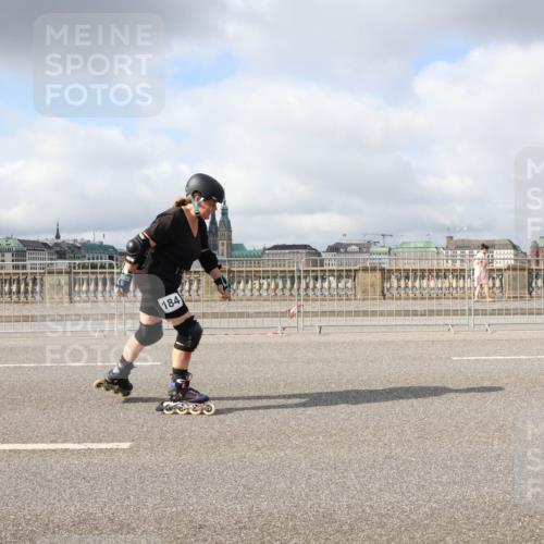 29.06.2025 - hella hamburg halbmarathon Lena Gebhardt http://msf.ph/oto/8314617 29.06.2025 09:07:12 Lombardsbrücke 184 meine-sportfotos.de