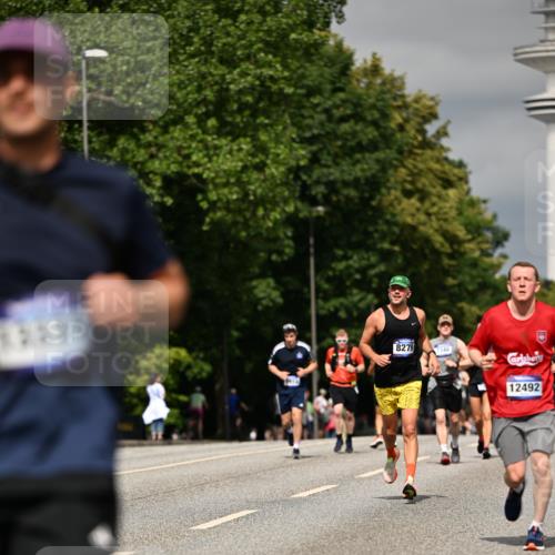 29.06.2025 - hella hamburg halbmarathon Dr. Thomas Lammeyer http://msf.ph/oto/8314747 29.06.2025 10:17:14 Kennedybrücke 1007, 1328, 1859, 2961, 2987, 3218, 3729, 4554, 4950, 5232, 5597, 5598, 6026, 7346, 8115, 8279, 8913, 9128, 9527, 10581 meine-sportfotos.de