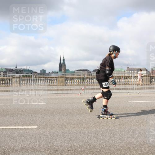 29.06.2025 - hella hamburg halbmarathon Lena Gebhardt http://msf.ph/oto/8314975 29.06.2025 09:07:12 Lombardsbrücke 184 meine-sportfotos.de