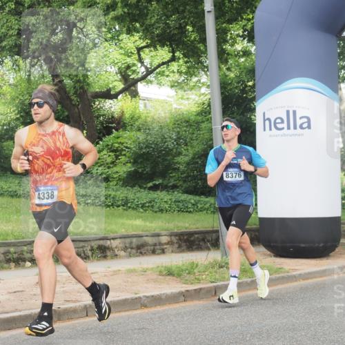 29.06.2025 - hella hamburg halbmarathon KatJ http://msf.ph/oto/8315052 29.06.2025 10:15:43 Zwischen KM18-KM19 4338, 8376 meine-sportfotos.de