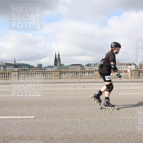 29.06.2025 - hella hamburg halbmarathon Lena Gebhardt http://msf.ph/oto/8315094 29.06.2025 09:07:12 Lombardsbrücke 184 meine-sportfotos.de
