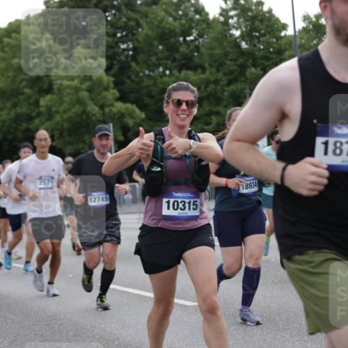 29.06.2025 - hella hamburg halbmarathon Jannik Wohlers http://msf.ph/oto/8315143 29.06.2025 10:38:46 Lombardsbrücke 1760, 1856, 2092, 2534, 2571, 2574, 2843, 2893, 2998, 3275, 3727, 3745, 4410, 4523, 4659, 4882, 6062, 6112, 6611, 7341, 7506, 7589, 7815, 8243, 8457, 9420, 9446, 9974, 9977, 10001, 10072, 10315, 10516, 10696, 11129, 11201, 11313, 11533, 12090, 12092, 12391, 12410, 12745, 13060, 13922, 14856, 14871, 14956, 15112, 15262, 15765, 16335, 16382, 16388, 16841, 16866, 16869, 16883, 16884, 17313, 17368, 17536 meine-sportfotos.de