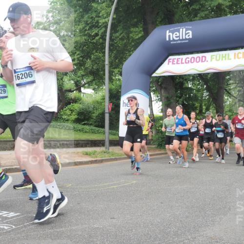 29.06.2025 - hella hamburg halbmarathon KatJ http://msf.ph/oto/8315146 29.06.2025 10:45:17 Zwischen KM18-KM19 1319, 4319, 4379, 4708, 5084, 6138, 6147, 6531, 8744 meine-sportfotos.de