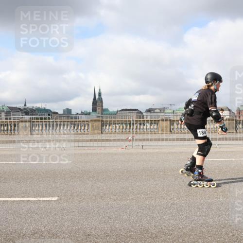 29.06.2025 - hella hamburg halbmarathon Lena Gebhardt http://msf.ph/oto/8315167 29.06.2025 09:07:12 Lombardsbrücke 184 meine-sportfotos.de