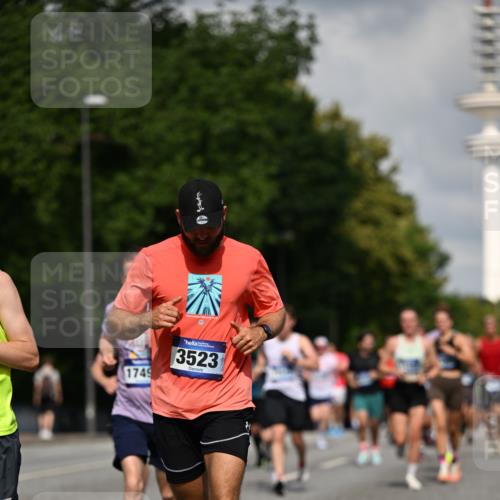 29.06.2025 - hella hamburg halbmarathon Dr. Thomas Lammeyer http://msf.ph/oto/8315184 29.06.2025 09:55:04 Kennedybrücke 1136, 1570, 1903, 1912, 1920, 1941, 2972, 3523, 3700, 4297, 4759, 4843, 4865, 4999, 5275, 5375, 5410, 6593, 7092, 7105, 7363, 7378, 7693, 7962, 8346, 8871, 9114, 9262, 9364, 9371, 9380, 9885, 10193, 10375, 10480, 10669, 11417 meine-sportfotos.de