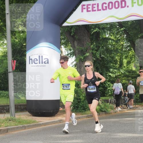 29.06.2025 - hella hamburg halbmarathon KatJ http://msf.ph/oto/8315239 29.06.2025 10:15:44 Zwischen KM18-KM19 4338, 8376 meine-sportfotos.de