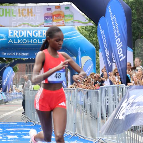 29.06.2025 - hella hamburg halbmarathon Strokosch-Dieckow http://msf.ph/oto/8315279 29.06.2025 10:10:08 Ziel 48 meine-sportfotos.de