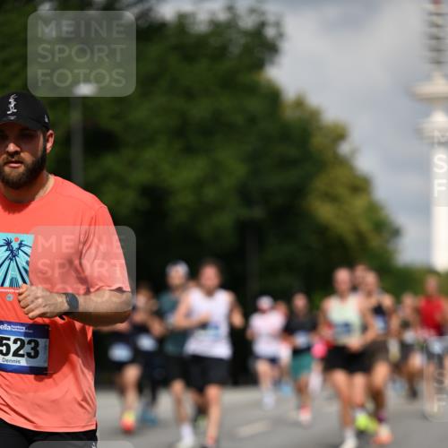 29.06.2025 - hella hamburg halbmarathon Dr. Thomas Lammeyer http://msf.ph/oto/8315395 29.06.2025 09:55:05 Kennedybrücke 1136, 1570, 1903, 1912, 1920, 1941, 2972, 3523, 3700, 4297, 4759, 4843, 4865, 4999, 5275, 5375, 5410, 7092, 7105, 7363, 7378, 7693, 7962, 8346, 8871, 9114, 9262, 9364, 9371, 9380, 9885, 10193, 10375, 10480, 10669, 11417 meine-sportfotos.de