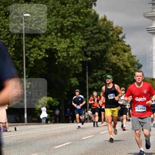 29.06.2025 - hella hamburg halbmarathon Dr. Thomas Lammeyer http://msf.ph/oto/8315441 29.06.2025 10:17:14 Kennedybrücke 1007, 1328, 1859, 2961, 2987, 3218, 3729, 4554, 4950, 5232, 5597, 5598, 6026, 7346, 8115, 8279, 8913, 9128, 9527, 10581 meine-sportfotos.de
