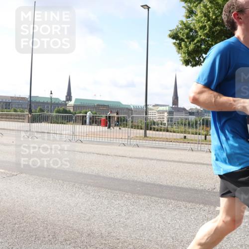 29.06.2025 - hella hamburg halbmarathon Lena Gebhardt http://msf.ph/oto/8315507 29.06.2025 09:47:27 Lombardsbrücke 12, 1002, 1217, 1396, 1407, 1411, 1910, 1959, 2121, 2228, 2404, 2563, 2774, 2836, 2851, 3005, 3783, 3790, 3935, 4246, 4740, 5193, 5923, 5961, 6032, 6305, 6473, 6915, 7831, 7972, 8084, 8366, 8395, 9171, 9376, 9508, 9519, 10771, 11019, 11055, 11370, 11559, 11806, 12137, 12204, 12704, 12751, 13029, 13148, 13419, 13771, 13972, 13991, 14069, 14385, 14459, 16123, 17154, 18419 meine-sportfotos.de
