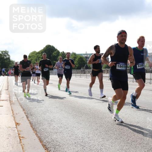 29.06.2025 - hella hamburg halbmarathon Lena Gebhardt http://msf.ph/oto/8315665 29.06.2025 09:47:29 Lombardsbrücke 18517, 12751, 2404, 18419, 8395, 1002, 1217, 1396, 1407, 1910, 1959, 2121, 2228, 2404, 2563, 2774, 2836, 2851, 3005, 3783, 3790, 3935, 4246, 4740, 5923, 5961, 6032, 6305, 6473, 6915, 7831, 7972, 8084, 8366, 8395, 9171, 9376, 9508, 9519, 10771, 10968, 11019, 11055, 11370, 11559, 11806, 12137, 12204, 12704, 12751, 13029, 13148, 13419, 13771, 13972, 13991, 14069, 14459, 16123, 17154, 18419 meine-sportfotos.de
