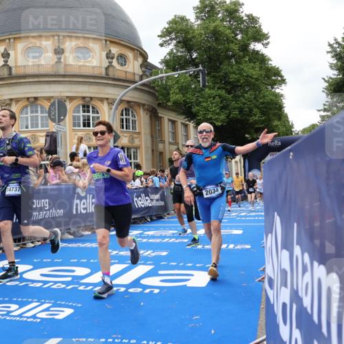 29.06.2025 - hella hamburg halbmarathon Strokosch-Dieckow http://msf.ph/oto/8315697 29.06.2025 10:57:49 Ziel 1719, 1972, 2025, 2034, 2806, 2883, 3093, 3575, 5391, 7138, 7159, 7189, 7269, 7833, 9820, 10133, 10599, 10703, 11394, 12440, 12523, 13376, 14737, 14881, 15349, 16418, 16517, 17201, 17455, 17543, 18492, 18508, 18727 meine-sportfotos.de