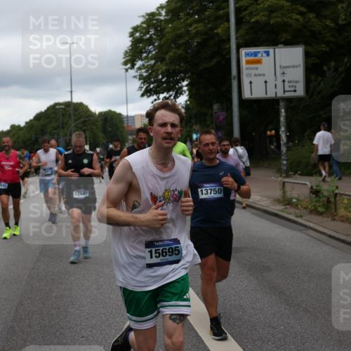 29.06.2025 - hella hamburg halbmarathon Yannick Fuchs http://msf.ph/oto/8315911 29.06.2025 10:50:46 20KM 1485, 1583, 1955, 2034, 2676, 2741, 3413, 3435, 3836, 4167, 4940, 5033, 5418, 5492, 6272, 6399, 6416, 6835, 7716, 8393, 8542, 8652, 8669, 8825, 9488, 9727, 9820, 9907, 9934, 10133, 10212, 11083, 11212, 11590, 11612, 12014, 12348, 12440, 12523, 12590, 12712, 13394, 13666, 13750, 13863, 14139, 14369, 14408, 14678, 15097, 15145, 15431, 15695, 15712, 15726, 16113, 16257, 16261, 16470, 16634, 17160, 17617, 17779, 18208, 18652, 18719, 18899, 19091, 19184 meine-sportfotos.de