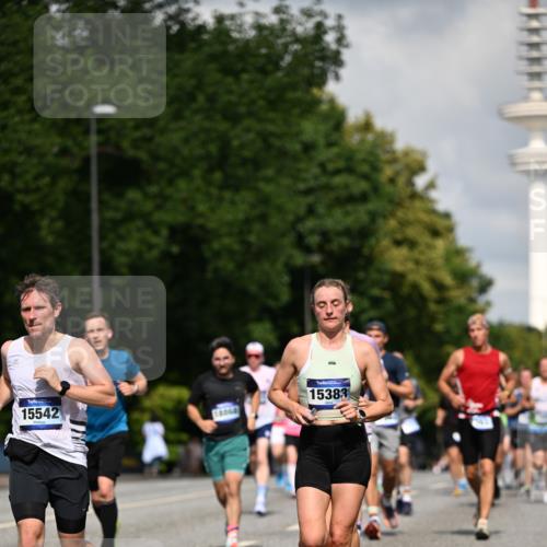 29.06.2025 - hella hamburg halbmarathon Dr. Thomas Lammeyer http://msf.ph/oto/8315927 29.06.2025 09:55:08 Kennedybrücke 1136, 1570, 1903, 1920, 1941, 2972, 3523, 3700, 4297, 4759, 4843, 4999, 5375, 5410, 7092, 7105, 7363, 7962, 8346, 8871, 9114, 9262, 9364, 9380, 10375, 10480, 10669, 11417 meine-sportfotos.de