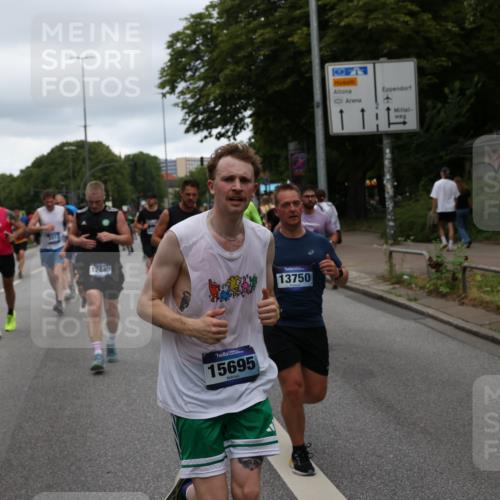 29.06.2025 - hella hamburg halbmarathon Yannick Fuchs http://msf.ph/oto/8315937 29.06.2025 10:50:46 20KM 1485, 1583, 1955, 2034, 2676, 2741, 3413, 3435, 3836, 4167, 4940, 5033, 5418, 5492, 6272, 6399, 6416, 6835, 7716, 8393, 8542, 8652, 8669, 8825, 9488, 9727, 9820, 9907, 9934, 10133, 10212, 11083, 11212, 11590, 11612, 12014, 12348, 12440, 12523, 12590, 12712, 13394, 13666, 13750, 13863, 14139, 14369, 14408, 14678, 15097, 15145, 15431, 15695, 15712, 15726, 16113, 16257, 16261, 16470, 16634, 17160, 17617, 17779, 18208, 18652, 18719, 18899, 19091, 19184 meine-sportfotos.de