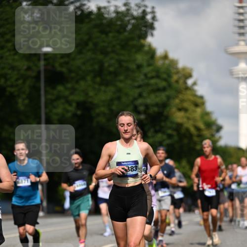 29.06.2025 - hella hamburg halbmarathon Dr. Thomas Lammeyer http://msf.ph/oto/8315973 29.06.2025 09:55:08 Kennedybrücke 1136, 1570, 1903, 1920, 1941, 2972, 3523, 3700, 4297, 4759, 4843, 4999, 5375, 5410, 7092, 7105, 7363, 7962, 8346, 8871, 9114, 9262, 9364, 9380, 10375, 10480, 10669, 11417 meine-sportfotos.de