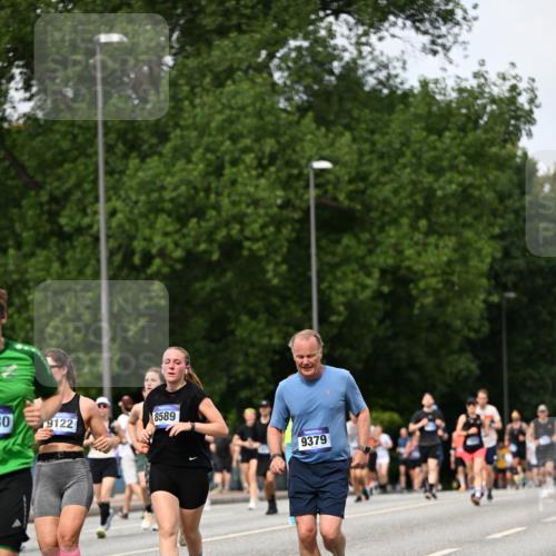 29.06.2025 - hella hamburg halbmarathon Dr. Thomas Lammeyer http://msf.ph/oto/8316066 29.06.2025 10:38:46 Kennedybrücke 2355, 2376, 2510, 2511, 2751, 2801, 3145, 3420, 3829, 4479, 4540, 4942, 5453, 5609, 6105, 6171, 6310, 6329, 6727, 6843, 7299, 7644, 8021, 8589, 8965, 9379, 9448, 9514, 10674, 11122, 11245 meine-sportfotos.de