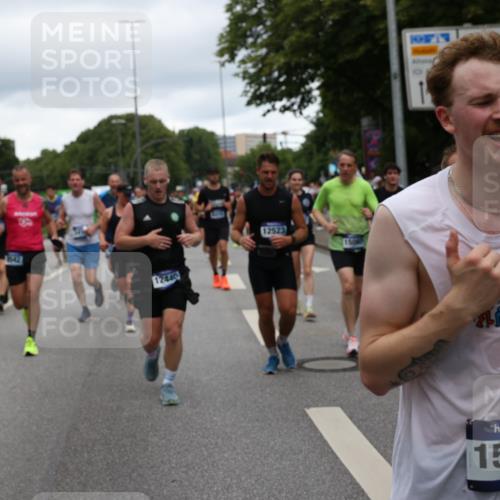 29.06.2025 - hella hamburg halbmarathon Yannick Fuchs http://msf.ph/oto/8316182 29.06.2025 10:50:46 20KM 1485, 1583, 1955, 2034, 2676, 2741, 3413, 3435, 3836, 4167, 4940, 5033, 5418, 5492, 6272, 6399, 6416, 6835, 7716, 8393, 8542, 8652, 8669, 8825, 9488, 9727, 9820, 9907, 9934, 10133, 10212, 11083, 11212, 11590, 11612, 12014, 12348, 12440, 12523, 12590, 12712, 13394, 13666, 13750, 13863, 14139, 14369, 14408, 14678, 15097, 15145, 15431, 15695, 15712, 15726, 16113, 16257, 16261, 16470, 16634, 17160, 17617, 17779, 18208, 18652, 18719, 18899, 19091, 19184 meine-sportfotos.de