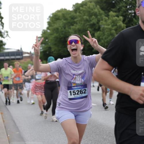 29.06.2025 - hella hamburg halbmarathon Jannik Wohlers http://msf.ph/oto/8316333 29.06.2025 10:38:51 Lombardsbrücke 1760, 1856, 1883, 2092, 2571, 2574, 2843, 2893, 2998, 3275, 3353, 3727, 4410, 4523, 4603, 4659, 4855, 4882, 6112, 6342, 6343, 6611, 7341, 7501, 7506, 7524, 7589, 7815, 8203, 8243, 8457, 9393, 9420, 9446, 9974, 9977, 10001, 10315, 10516, 10696, 10849, 11129, 11201, 11313, 11381, 11382, 11533, 11729, 12090, 12092, 12391, 12410, 12745, 13461, 13519, 14299, 14871, 14956, 15112, 15262, 15536, 15765, 16335, 16382, 16841, 16866, 16869, 16883, 16884, 17313, 17368, 17536 meine-sportfotos.de