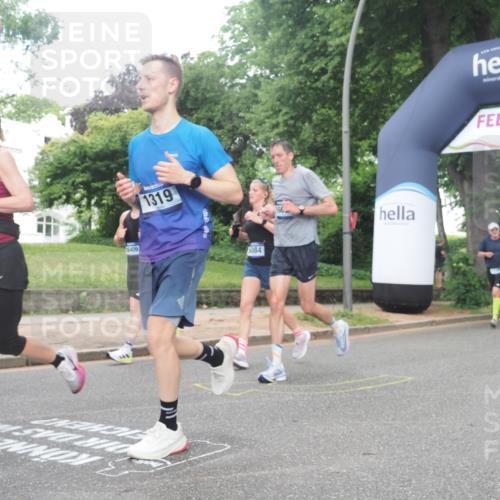 29.06.2025 - hella hamburg halbmarathon KatJ http://msf.ph/oto/8316378 29.06.2025 10:45:21 Zwischen KM18-KM19 1319, 4708, 4767, 5084, 6138, 6147, 7189, 8744 meine-sportfotos.de