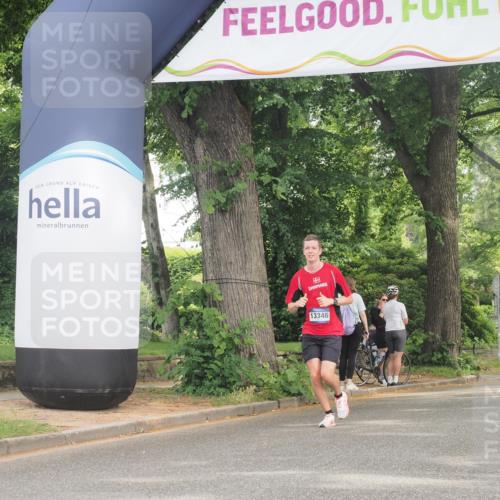 29.06.2025 - hella hamburg halbmarathon KatJ http://msf.ph/oto/8316638 29.06.2025 10:15:52 Zwischen KM18-KM19 2483 meine-sportfotos.de