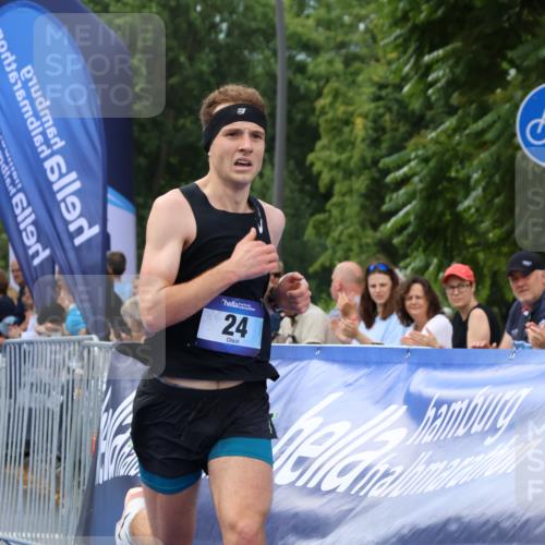 29.06.2025 - hella hamburg halbmarathon Strokosch-Dieckow http://msf.ph/oto/8316823 29.06.2025 10:05:59 Ziel 24 meine-sportfotos.de