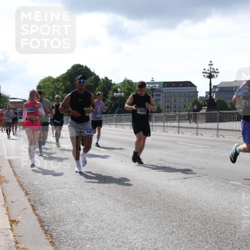 29.06.2025 - hella hamburg halbmarathon Lena Gebhardt http://msf.ph/oto/8316920 29.06.2025 09:47:42 Lombardsbrücke 10968, 8901, 12462, 18689, 3687, 1002, 1164, 1217, 1407, 1562, 1910, 1959, 2121, 2196, 2228, 2296, 2404, 2774, 2836, 2851, 3783, 4246, 4602, 4740, 5092, 5923, 5961, 6473, 6915, 7972, 8084, 8366, 8395, 8901, 9171, 9178, 9508, 9944, 10384, 10968, 11019, 11559, 11745, 11806, 12137, 12462, 12704, 12751, 12865, 13029, 13419, 13514, 13798, 13972, 14459, 14601, 14934, 14952, 15261, 15965, 16123, 16964, 17154, 18419 meine-sportfotos.de