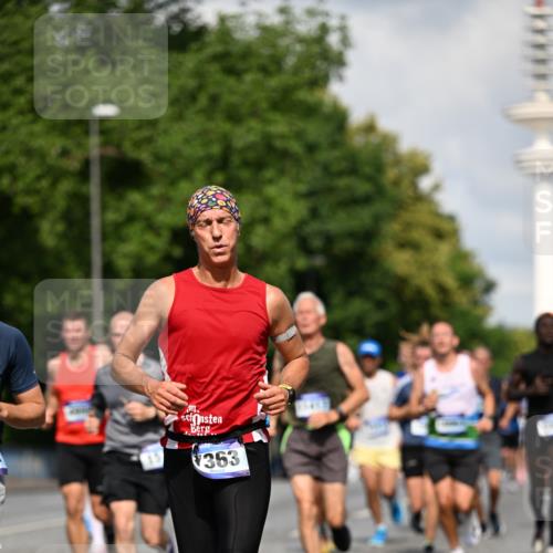 29.06.2025 - hella hamburg halbmarathon Dr. Thomas Lammeyer http://msf.ph/oto/8316957 29.06.2025 09:55:13 Kennedybrücke 1570, 1903, 1920, 1941, 2653, 2880, 3523, 4297, 4843, 4991, 4999, 5014, 5129, 5375, 5410, 6490, 6770, 7092, 7105, 7363, 7962, 8074, 8346, 8359, 8871, 8900, 9114, 9364, 9380, 10319, 10375, 10480, 10669, 11417 meine-sportfotos.de