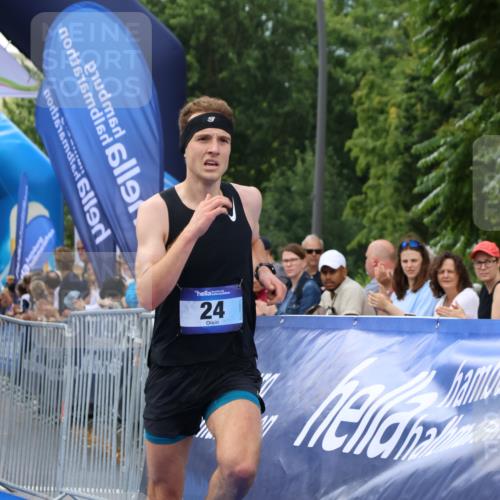 29.06.2025 - hella hamburg halbmarathon Strokosch-Dieckow http://msf.ph/oto/8316964 29.06.2025 10:05:59 Ziel 24 meine-sportfotos.de