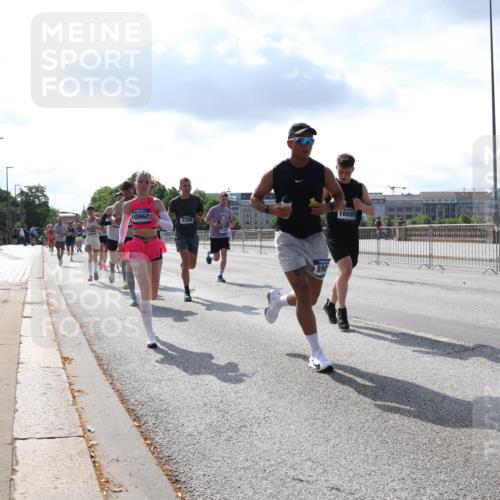 29.06.2025 - hella hamburg halbmarathon Lena Gebhardt http://msf.ph/oto/8317206 29.06.2025 09:47:44 Lombardsbrücke 10968, 2296, 890, 18689, 1002, 1164, 1217, 1407, 1562, 1910, 2121, 2196, 2228, 2296, 2404, 2774, 2851, 3783, 4246, 4602, 4740, 5092, 5923, 5961, 6473, 6915, 7972, 8084, 8366, 8395, 8901, 9171, 9178, 9508, 9944, 10384, 10968, 11019, 11559, 11745, 11806, 12137, 12462, 12704, 12751, 12865, 13029, 13419, 13514, 13798, 13854, 13972, 14387, 14459, 14601, 14934, 14952, 15261, 15965, 16123, 16964, 17154, 18419 meine-sportfotos.de