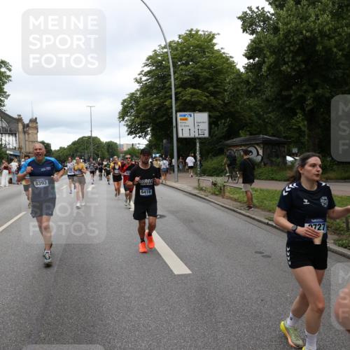 29.06.2025 - hella hamburg halbmarathon Yannick Fuchs http://msf.ph/oto/8317418 29.06.2025 10:50:50 20KM 1485, 1955, 2034, 2282, 2417, 2676, 3413, 3435, 3836, 4167, 4940, 5033, 5492, 6272, 6399, 6416, 6835, 7716, 8393, 8542, 8652, 8669, 8825, 9488, 9577, 9727, 9820, 9907, 9934, 10133, 10212, 11043, 11083, 11212, 11590, 11612, 12014, 12348, 12440, 12523, 13394, 13666, 13750, 13863, 14139, 14369, 14678, 15097, 15145, 15431, 15695, 15712, 15726, 16113, 16257, 16261, 16470, 16634, 16830, 16909, 17160, 17617, 17779, 17828, 18208, 18652, 18719, 19184 meine-sportfotos.de