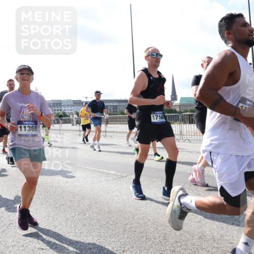 29.06.2025 - hella hamburg halbmarathon Lena Gebhardt http://msf.ph/oto/8317500 29.06.2025 10:00:01 Lombardsbrücke 6174, 11366, 17160, 1006, 1125, 1180, 1239, 1264, 1334, 1834, 1914, 1955, 2099, 2159, 2348, 2364, 2391, 2432, 2447, 2582, 2584, 2676, 2677, 2730, 2910, 3177, 3181, 3279, 3668, 3836, 3898, 4013, 4231, 4426, 4632, 4772, 4796, 4837, 5015, 5134, 5272, 5277, 5341, 5728, 6082, 6104, 6174, 6201, 6202, 6462, 6581, 6587, 8330, 8520, 8846, 9142, 9488, 9907, 9984, 10031, 11039, 11568, 11844 meine-sportfotos.de