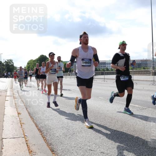29.06.2025 - hella hamburg halbmarathon Lena Gebhardt http://msf.ph/oto/8317721 29.06.2025 09:47:46 Lombardsbrücke 16964, 14601, 13514, 12462, 1002, 1164, 1217, 1562, 1910, 2121, 2196, 2228, 2296, 2404, 2774, 2851, 3783, 4246, 4602, 5092, 5923, 5961, 6473, 6915, 7972, 8084, 8362, 8366, 8395, 8901, 9171, 9178, 9944, 10384, 10900, 10968, 11019, 11559, 11745, 11806, 12137, 12462, 12704, 12751, 12865, 13029, 13419, 13514, 13798, 13854, 14387, 14459, 14601, 14934, 14952, 15261, 15415, 15965, 16123, 16964, 17154, 18419 meine-sportfotos.de