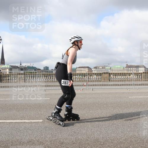 29.06.2025 - hella hamburg halbmarathon Lena Gebhardt http://msf.ph/oto/8317801 29.06.2025 09:07:38 Lombardsbrücke 287 meine-sportfotos.de