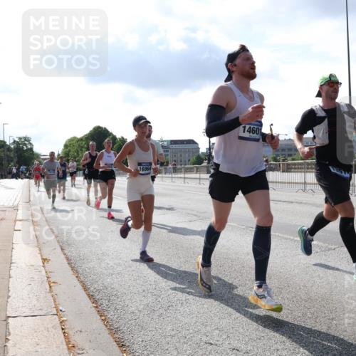 29.06.2025 - hella hamburg halbmarathon Lena Gebhardt http://msf.ph/oto/8317835 29.06.2025 09:47:46 Lombardsbrücke 16964, 14601, 1002, 1164, 1217, 1562, 1910, 2121, 2196, 2228, 2296, 2404, 2774, 2851, 3783, 4246, 4602, 5092, 5923, 5961, 6473, 6915, 7972, 8084, 8362, 8366, 8395, 8901, 9171, 9178, 9944, 10384, 10900, 10968, 11019, 11559, 11745, 11806, 12137, 12462, 12704, 12751, 12865, 13029, 13419, 13514, 13798, 13854, 14387, 14459, 14601, 14934, 14952, 15261, 15415, 15965, 16123, 16964, 17154, 18419 meine-sportfotos.de