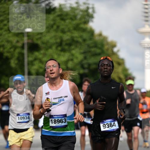 29.06.2025 - hella hamburg halbmarathon Dr. Thomas Lammeyer http://msf.ph/oto/8317859 29.06.2025 09:55:16 Kennedybrücke 1312, 1570, 1903, 1920, 1941, 2653, 2880, 3437, 3523, 4297, 4991, 4999, 5014, 5129, 5410, 5987, 6490, 6770, 7092, 7105, 7363, 7962, 8074, 8346, 8359, 8871, 8900, 9114, 9358, 9364, 9380, 10319, 10375, 10480, 10669, 11021, 11417 meine-sportfotos.de