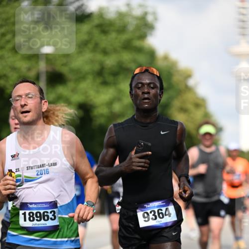 29.06.2025 - hella hamburg halbmarathon Dr. Thomas Lammeyer http://msf.ph/oto/8317914 29.06.2025 09:55:17 Kennedybrücke 1312, 1570, 1903, 1920, 2653, 2880, 3437, 4297, 4991, 4999, 5014, 5129, 5410, 5987, 6490, 6770, 7092, 7105, 7363, 7962, 8074, 8346, 8359, 8871, 8900, 9114, 9358, 9364, 10319, 10375, 10480, 10669, 11021, 11417 meine-sportfotos.de