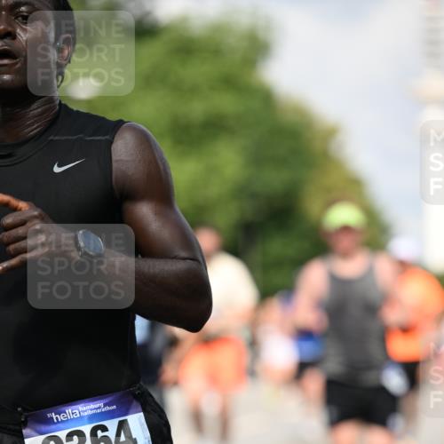 29.06.2025 - hella hamburg halbmarathon Dr. Thomas Lammeyer http://msf.ph/oto/8318006 29.06.2025 09:55:18 Kennedybrücke 1312, 1570, 1903, 1920, 2653, 2880, 3437, 3697, 4297, 4991, 4999, 5014, 5129, 5410, 5987, 6490, 6770, 7092, 7105, 7363, 7962, 8074, 8346, 8359, 8871, 8900, 9114, 9358, 9364, 9659, 10319, 10375, 10480, 10669, 11021, 11417 meine-sportfotos.de