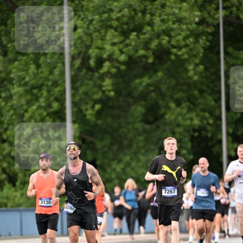 29.06.2025 - hella hamburg halbmarathon Dr. Thomas Lammeyer http://msf.ph/oto/8318085 29.06.2025 10:39:00 Kennedybrücke 2355, 2482, 2751, 2801, 3130, 3409, 3420, 4884, 5453, 6171, 6310, 6329, 6571, 7299, 8021, 8369, 8965, 9164, 9248, 9379, 9448, 10464, 10606 meine-sportfotos.de