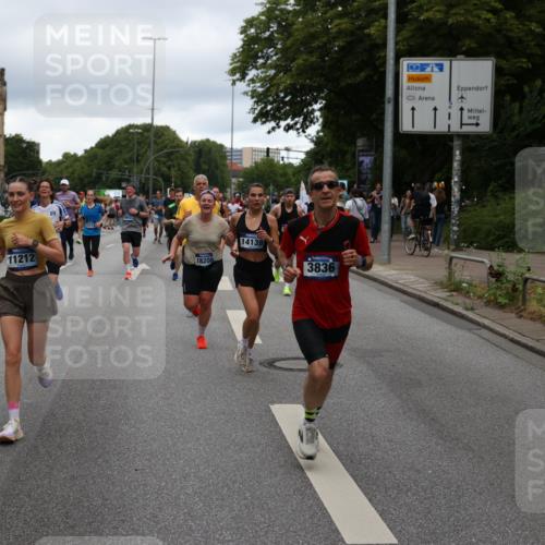 29.06.2025 - hella hamburg halbmarathon Yannick Fuchs http://msf.ph/oto/8318115 29.06.2025 10:50:51 20KM 1485, 1955, 2034, 2282, 2417, 2676, 3413, 3435, 3836, 4167, 4940, 5033, 5492, 6272, 6399, 6416, 6835, 7716, 8393, 8542, 8652, 8669, 8825, 9488, 9577, 9727, 9820, 9907, 9934, 10133, 10212, 11043, 11083, 11212, 11590, 11612, 11832, 12014, 12440, 12523, 13394, 13666, 13750, 13863, 14139, 14369, 14678, 15097, 15145, 15431, 15695, 15712, 15726, 16113, 16257, 16261, 16470, 16634, 16830, 16909, 17160, 17617, 17779, 17828, 18208, 18652, 18719, 19184 meine-sportfotos.de