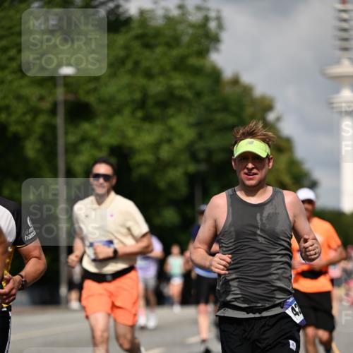 29.06.2025 - hella hamburg halbmarathon Dr. Thomas Lammeyer http://msf.ph/oto/8318141 29.06.2025 09:55:19 Kennedybrücke 1312, 1353, 1570, 1903, 1920, 2653, 2880, 3437, 3697, 4297, 4991, 4999, 5014, 5129, 5410, 5987, 6490, 6770, 7092, 7105, 7363, 7962, 8074, 8346, 8359, 8871, 8900, 9114, 9358, 9364, 9659, 10319, 10375, 10480, 10669, 11021, 11417 meine-sportfotos.de