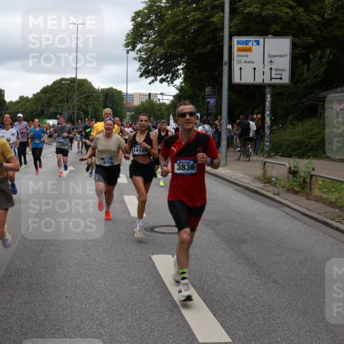 29.06.2025 - hella hamburg halbmarathon Yannick Fuchs http://msf.ph/oto/8318166 29.06.2025 10:50:51 20KM 1485, 1955, 2034, 2282, 2417, 2676, 3413, 3435, 3836, 4167, 4940, 5033, 5492, 6272, 6399, 6416, 6835, 7716, 8393, 8542, 8652, 8669, 8825, 9488, 9577, 9727, 9820, 9907, 9934, 10133, 10212, 11043, 11083, 11212, 11590, 11612, 11832, 12014, 12440, 12523, 13394, 13666, 13750, 13863, 14139, 14369, 14678, 15097, 15145, 15431, 15695, 15712, 15726, 16113, 16257, 16261, 16470, 16634, 16830, 16909, 17160, 17617, 17779, 17828, 18208, 18652, 18719, 19184 meine-sportfotos.de