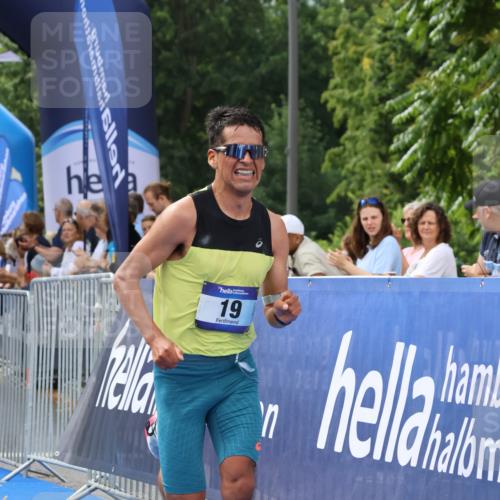 29.06.2025 - hella hamburg halbmarathon Strokosch-Dieckow http://msf.ph/oto/8318365 29.06.2025 10:05:19 Ziel 17, 19 meine-sportfotos.de