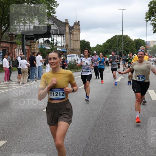 29.06.2025 - hella hamburg halbmarathon Yannick Fuchs http://msf.ph/oto/8318403 29.06.2025 10:50:52 20KM 1485, 1955, 2034, 2282, 2417, 2676, 3413, 3435, 3836, 4167, 4940, 5033, 5492, 6272, 6399, 6416, 6835, 7716, 8393, 8542, 8652, 8669, 8825, 9488, 9577, 9727, 9820, 9907, 9934, 10133, 10212, 11043, 11083, 11212, 11590, 11612, 11832, 12014, 12440, 12523, 13394, 13666, 13750, 13863, 14139, 14369, 14678, 15097, 15145, 15431, 15695, 15712, 15726, 16113, 16257, 16261, 16470, 16634, 16830, 16909, 17160, 17617, 17779, 17828, 18208, 18652, 19184 meine-sportfotos.de