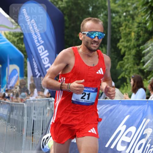 29.06.2025 - hella hamburg halbmarathon Strokosch-Dieckow http://msf.ph/oto/8318555 29.06.2025 10:05:10 Ziel 19, 21, 20052, 20518 meine-sportfotos.de