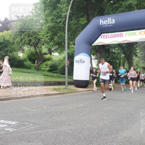 29.06.2025 - hella hamburg halbmarathon KatJ http://msf.ph/oto/8318596 29.06.2025 10:45:33 Zwischen KM18-KM19 1946, 1951, 2027, 4796, 5675, 6636, 7138 meine-sportfotos.de
