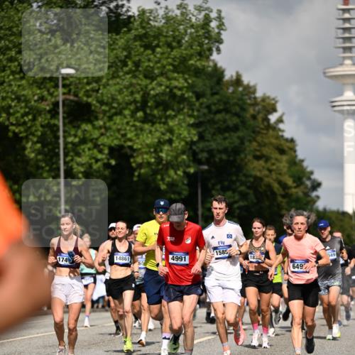 29.06.2025 - hella hamburg halbmarathon Dr. Thomas Lammeyer http://msf.ph/oto/8318624 29.06.2025 09:55:24 Kennedybrücke 1312, 1353, 1569, 1570, 1763, 1903, 1920, 2653, 2880, 3437, 3697, 4297, 4991, 4999, 5014, 5129, 5987, 6490, 6770, 7092, 7105, 7363, 7962, 8074, 8346, 8359, 8900, 9114, 9358, 9364, 9659, 10319, 10375, 10480, 10669, 10978, 11021, 11417 meine-sportfotos.de
