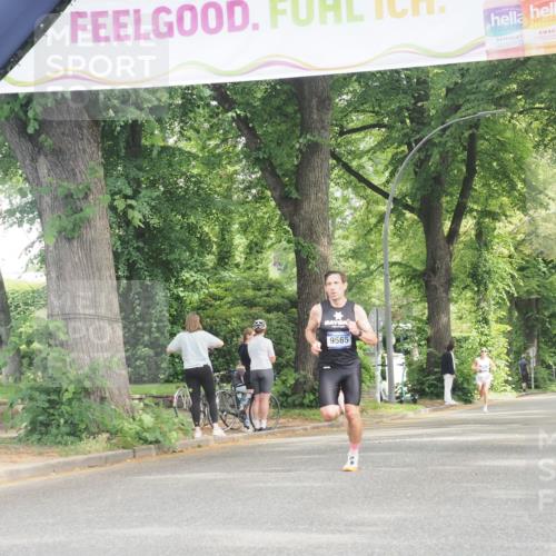 29.06.2025 - hella hamburg halbmarathon KatJ http://msf.ph/oto/8318639 29.06.2025 10:16:07 Zwischen KM18-KM19  meine-sportfotos.de